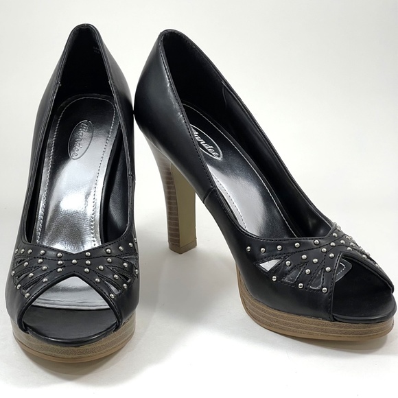 NWOB Black Vegan Leather Platform Peep-toes Size 7.5 - Picture 1 of 4
